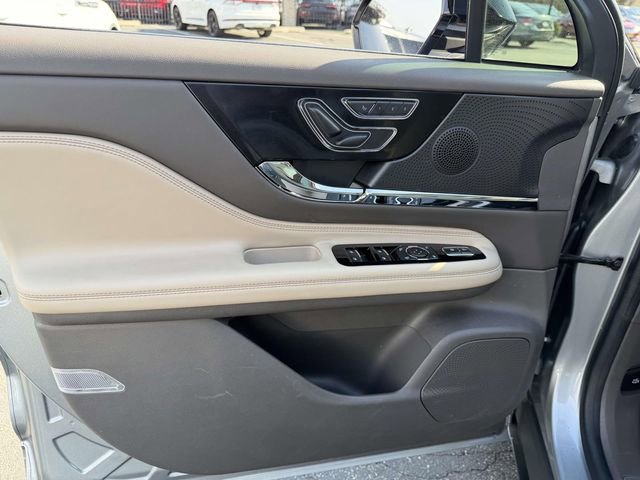 Used 2024 Lincoln Corsair Grand Touring image 16
