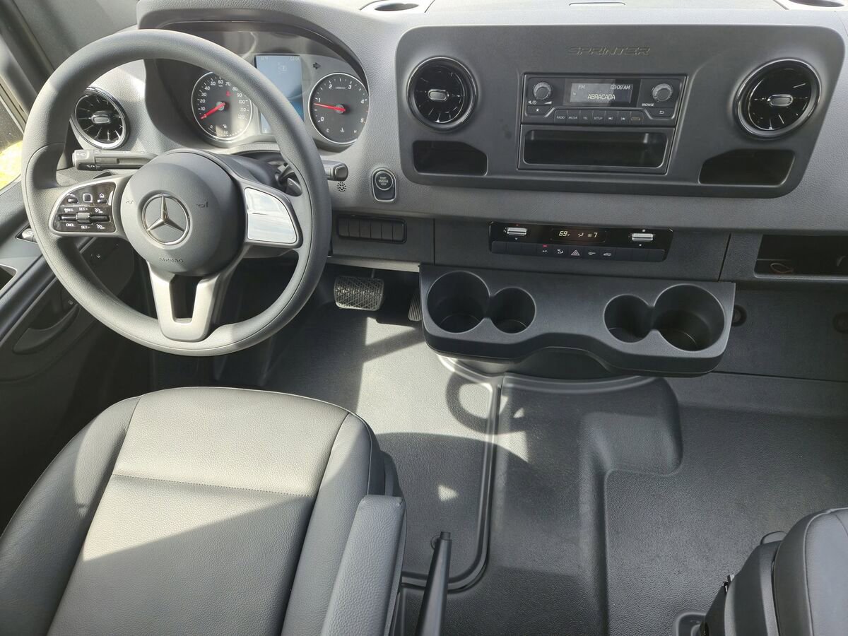 New 2024 Mercedes-Benz Sprinter 2500 image 9