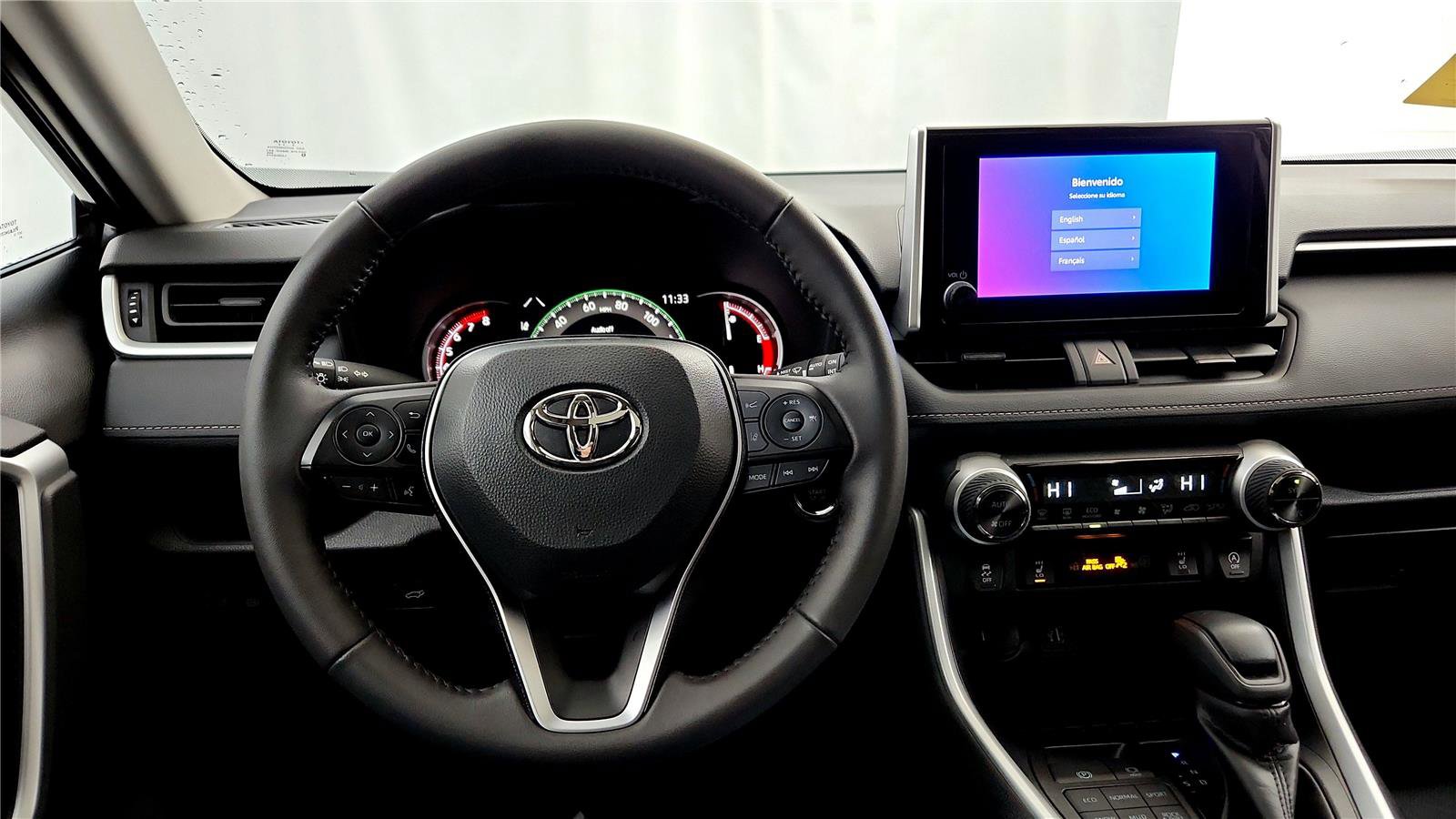 Used 2025 Toyota RAV4 XLE w/ Convenience Package image 25