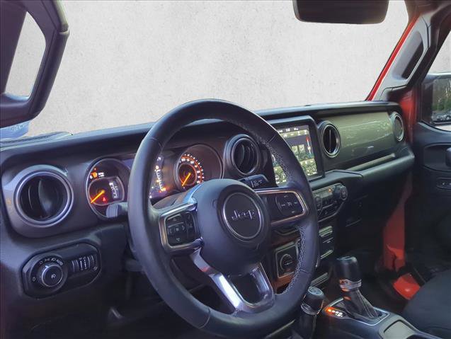 Used 2018 Jeep Wrangler Unlimited Sahara image 9