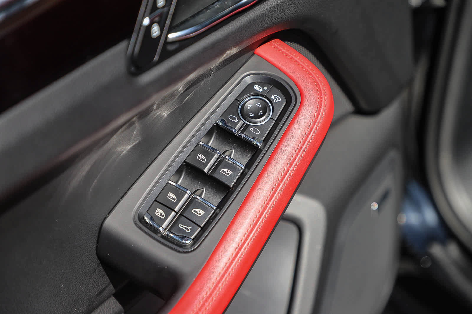 Used 2021 Porsche Macan GTS AWD/4WD image 28
