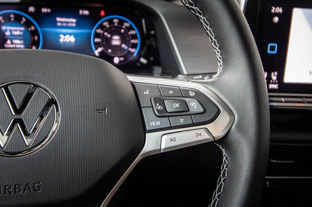 New 2026 Volkswagen Atlas Cross Sport SE FWD image 40