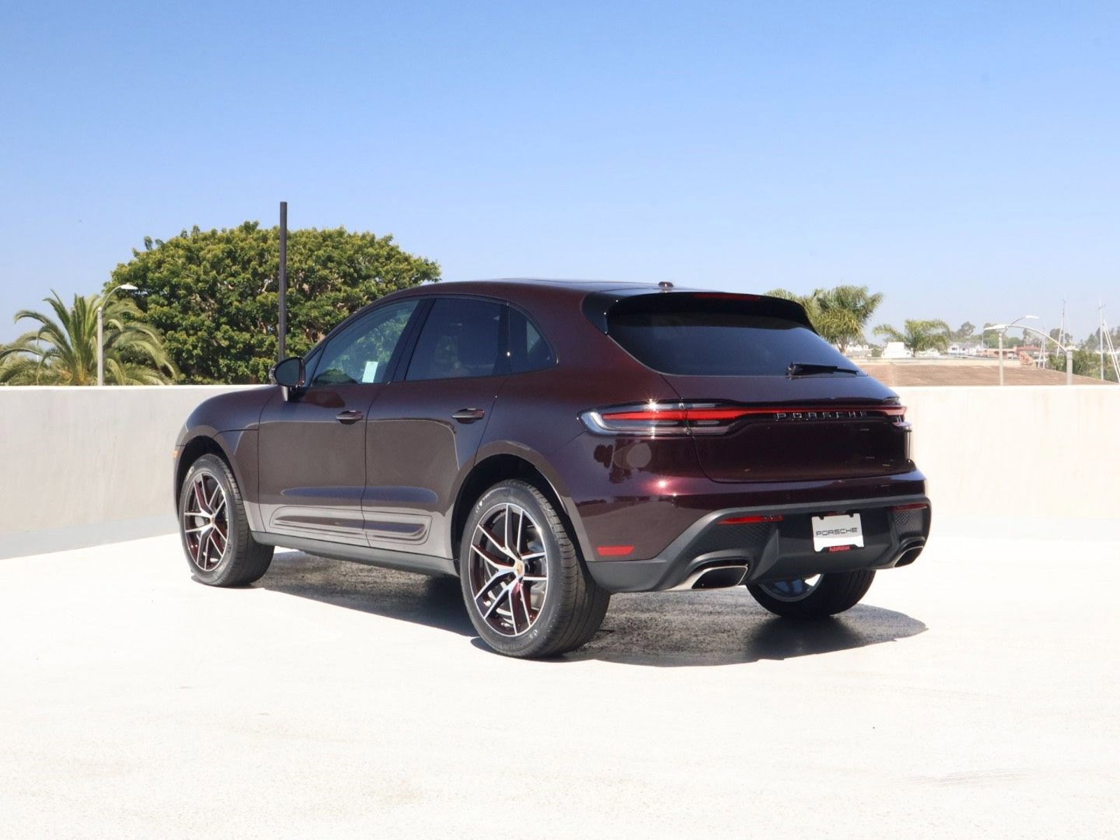 New 2026 Porsche Macan AWD/4WD video 3