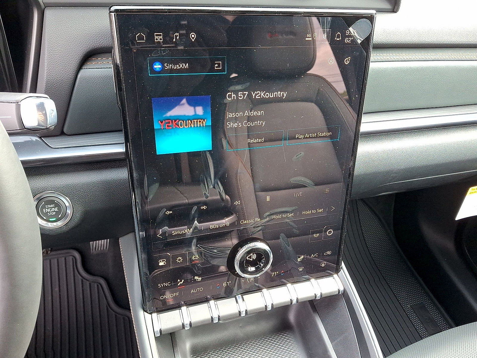 New 2026 GMC Terrain AT4 AWD/4WD image 16