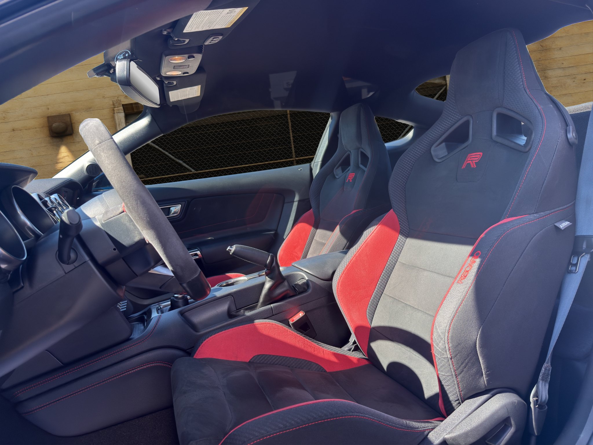 Used 2019 Ford Mustang Shelby GT350R w/ GT350R Equipment Group 920A RWD image 4