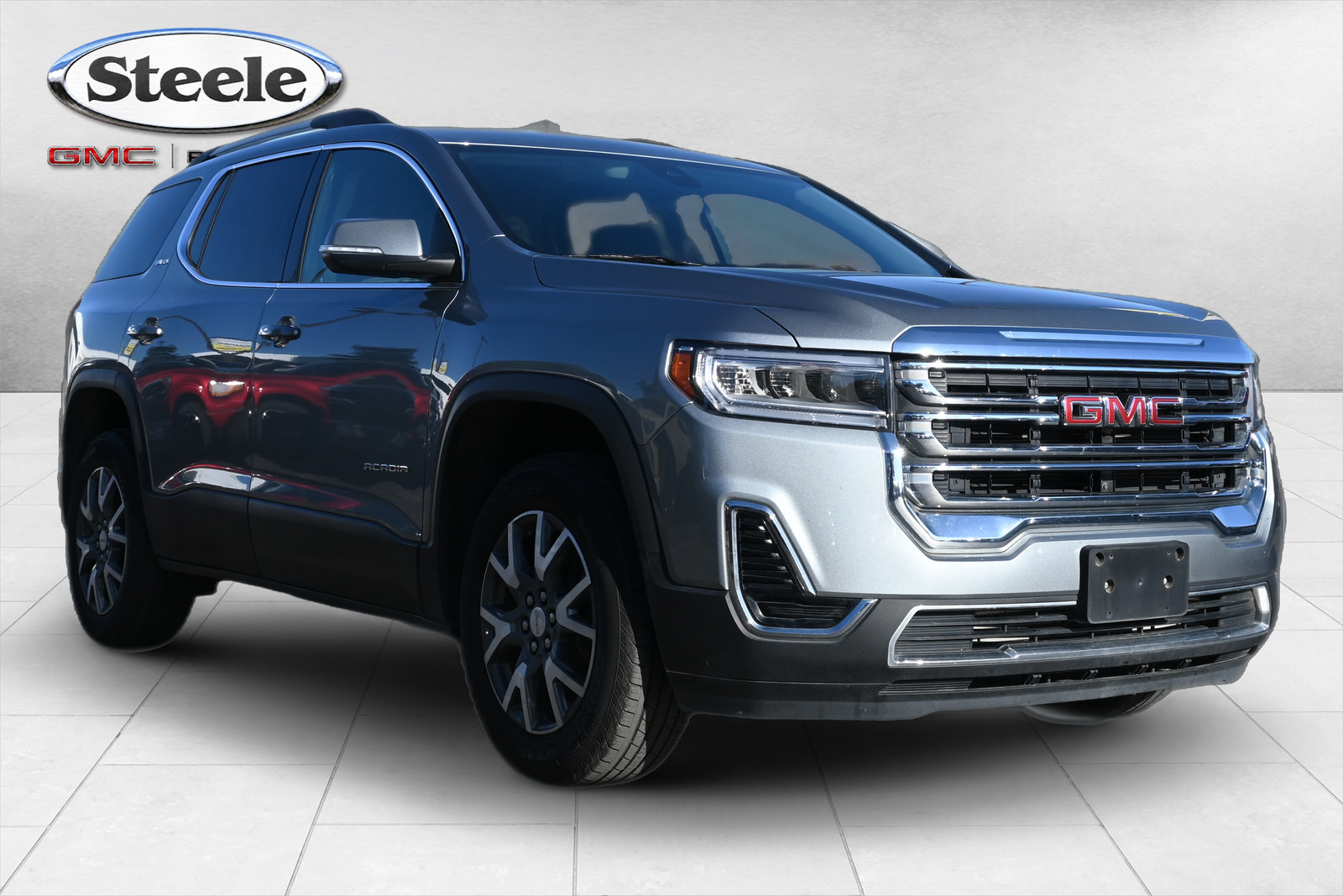 Used 2023 GMC Acadia SLE w/ Driver Convenience Package FWD image 3