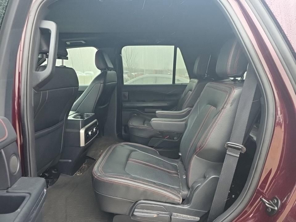 Used 2023 Ford Expedition Limited image 6