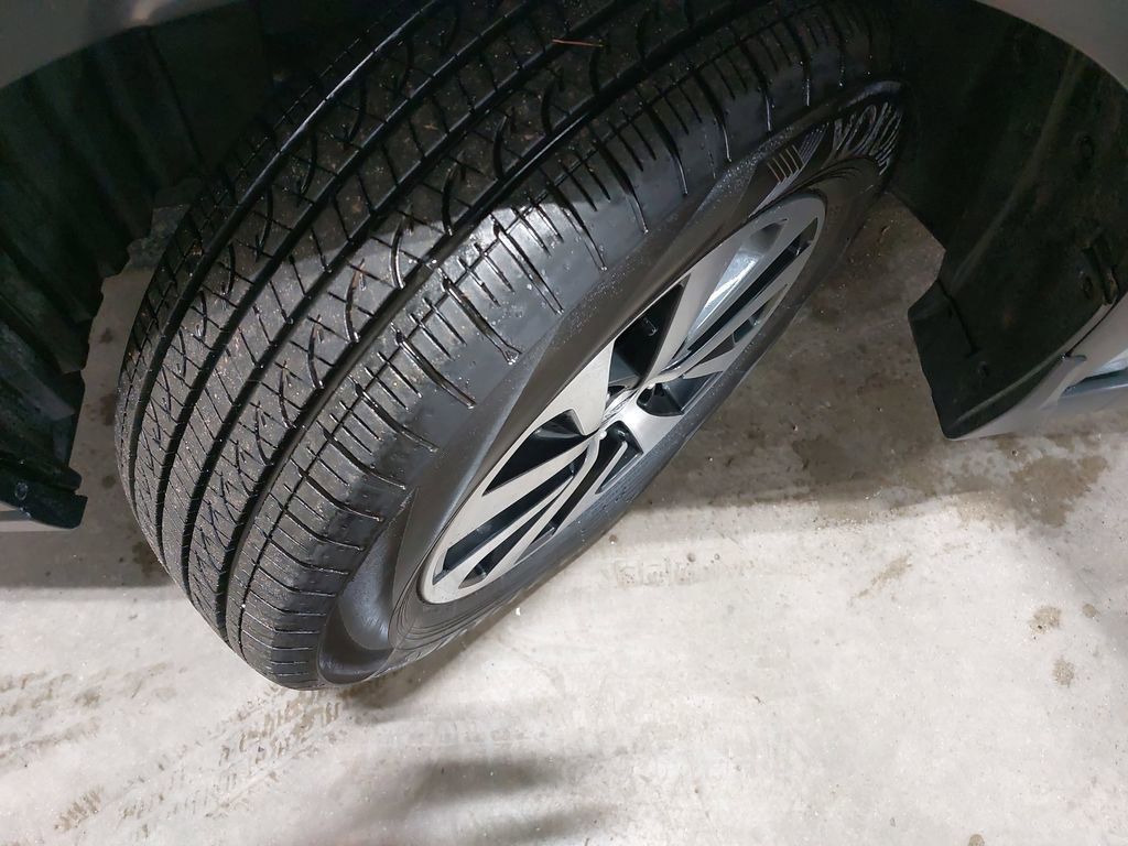 Used 2022 Subaru Outback Premium image 30