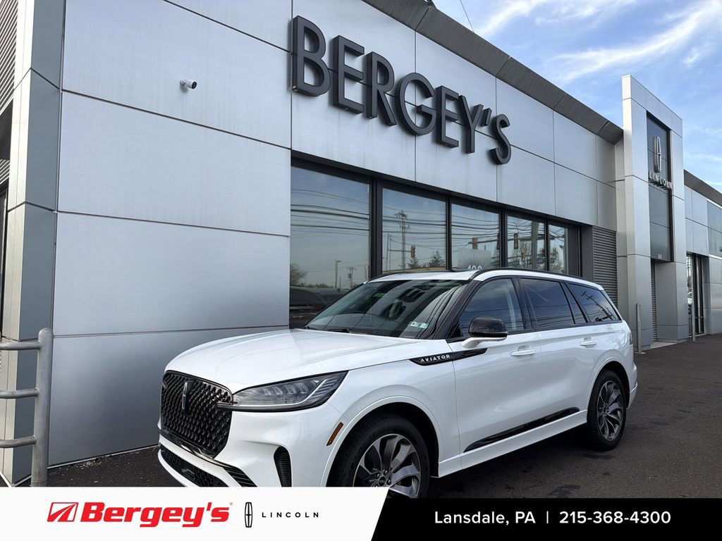 New 2026 Lincoln Aviator AWD w/ Jet Appearance Package image 1