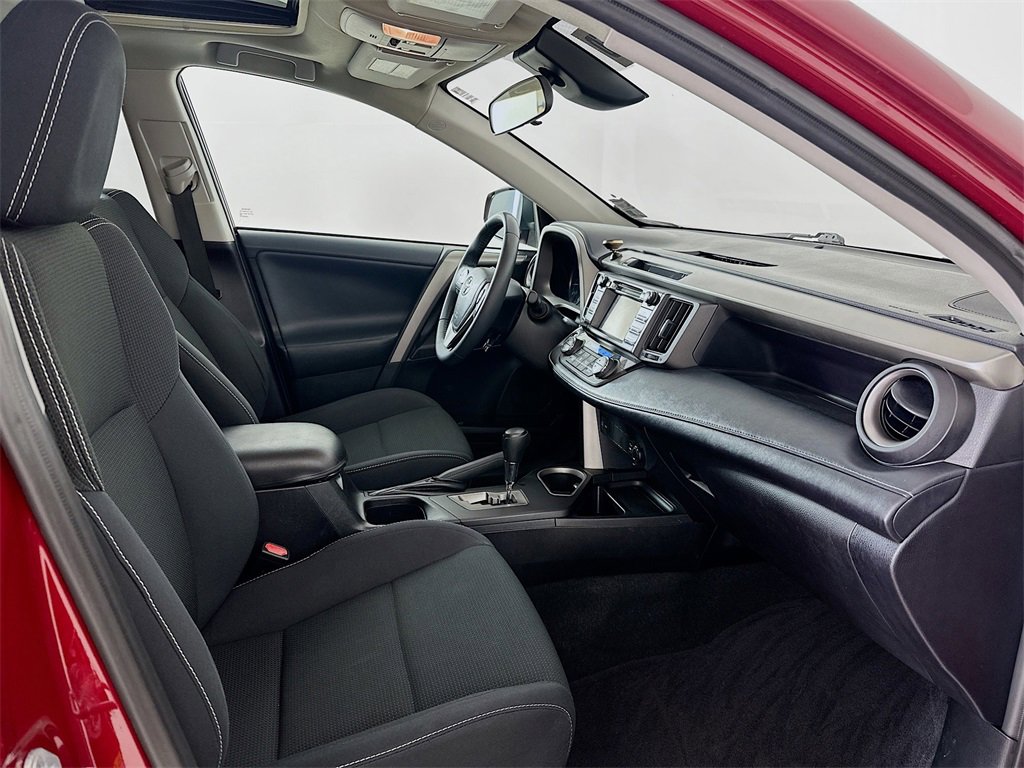 Used 2018 Toyota RAV4 XLE image 28