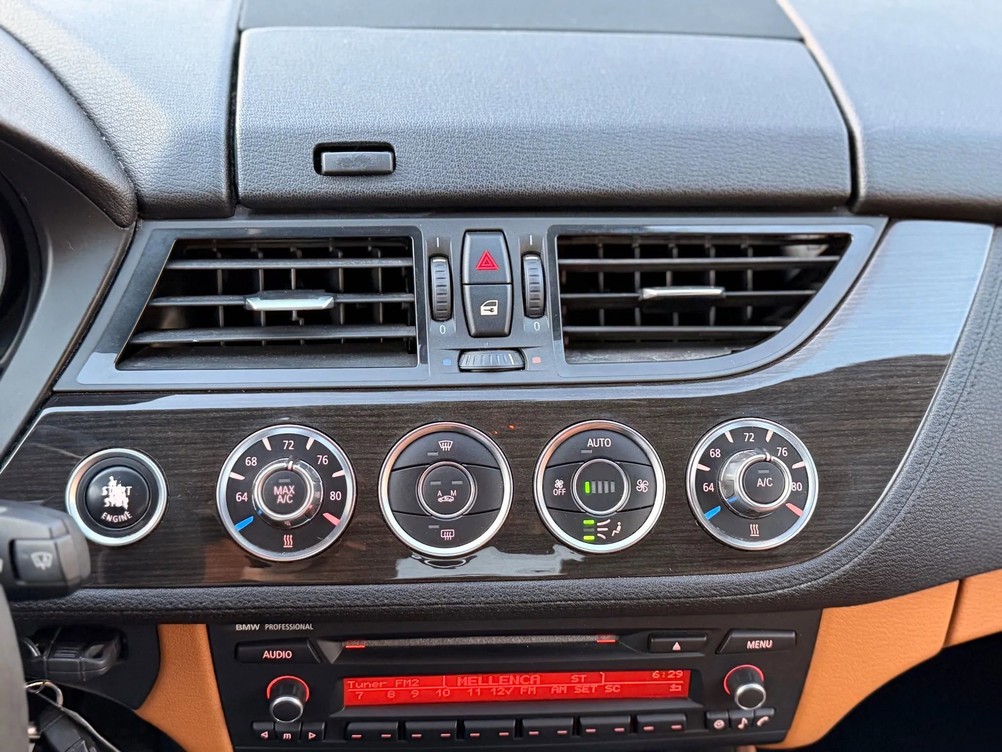 Used 2014 BMW Z4 sDrive28i RWD image 23