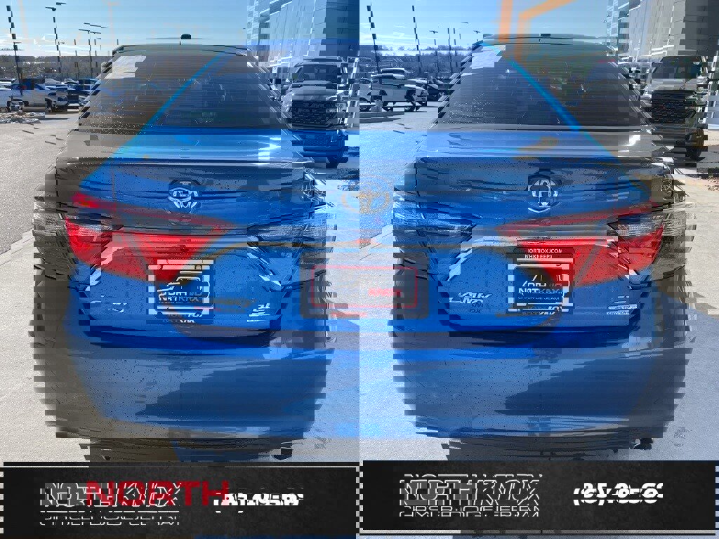 Used 2016 Toyota Camry SE image 19