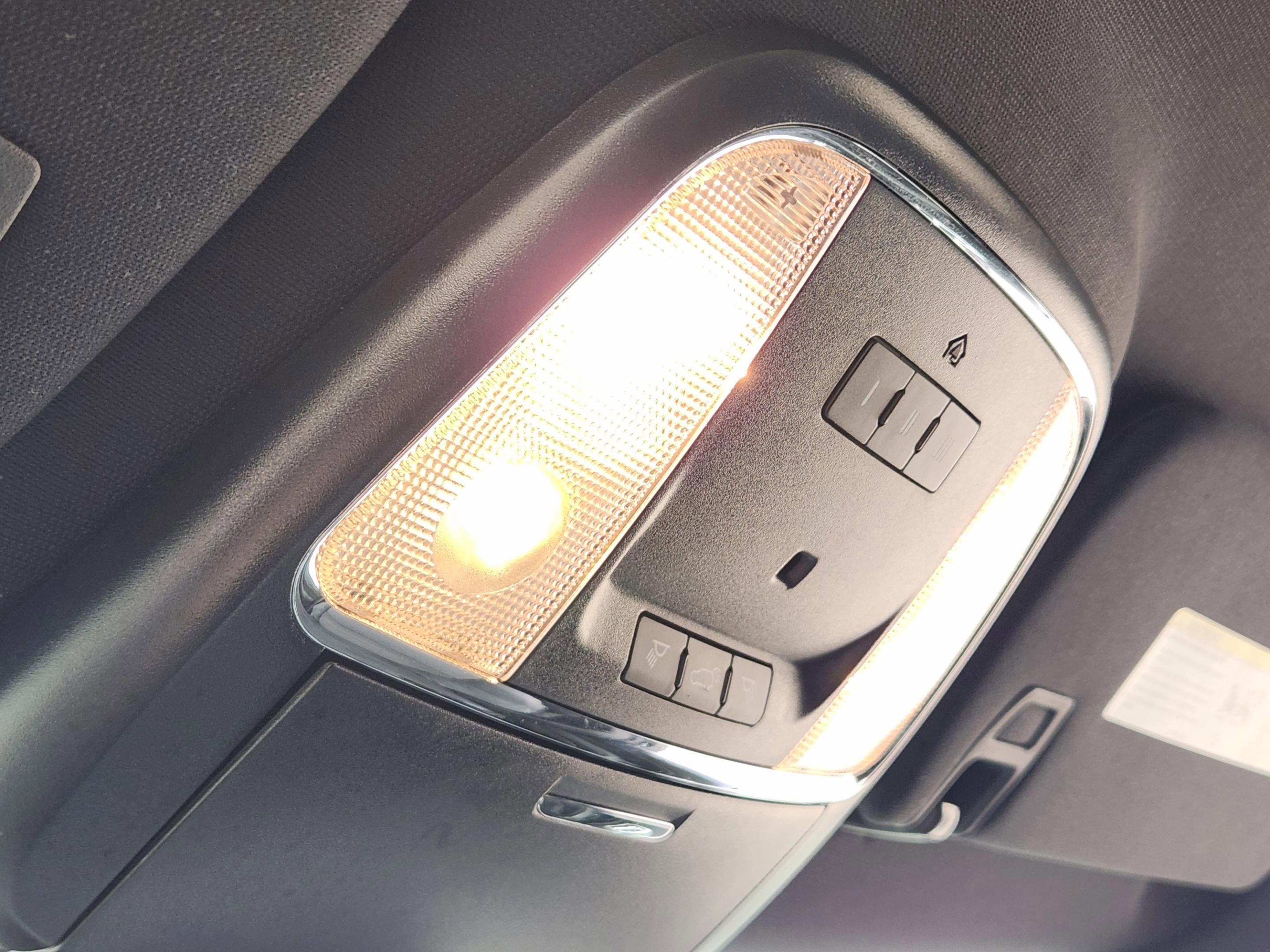 Used 2019 Jeep Grand Cherokee Altitude image 22