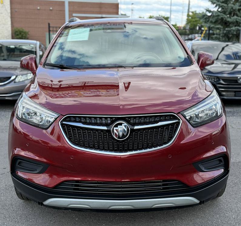 Used 2021 Buick Encore Preferred w/ Safety Package II FWD image 2
