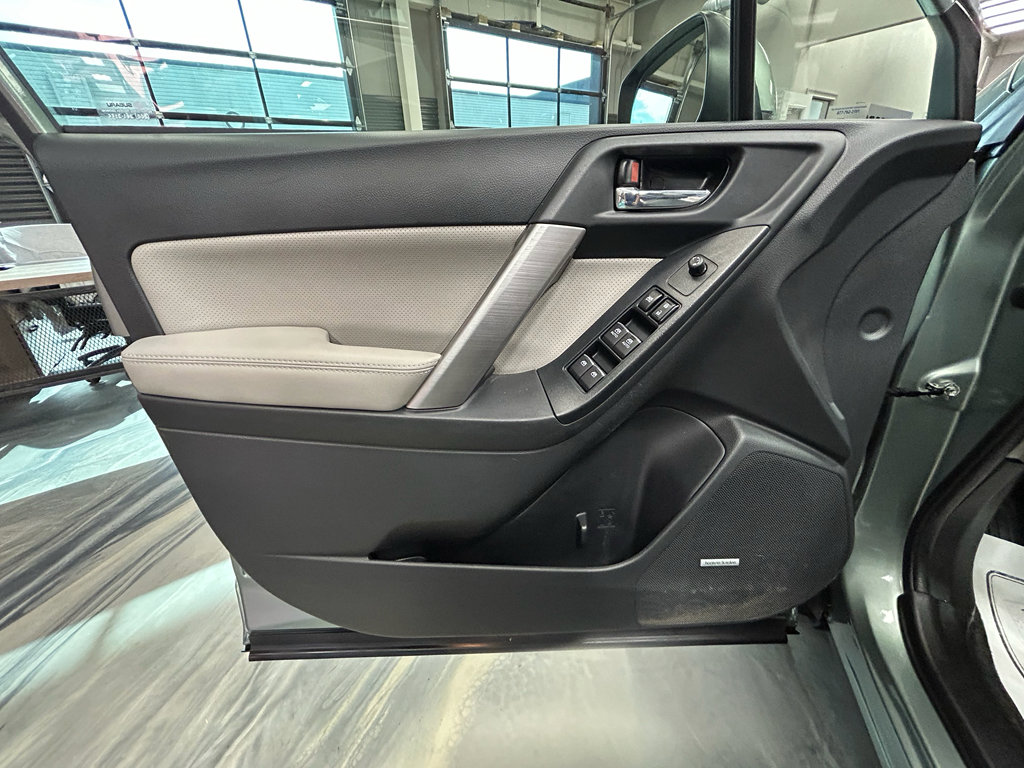 Used 2017 Subaru Forester 2.5i Limited AWD/4WD image 53