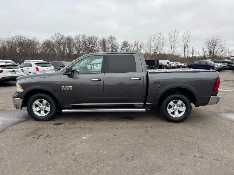 Used 2017 RAM 1500 Classic SLT AWD/4WD image 2