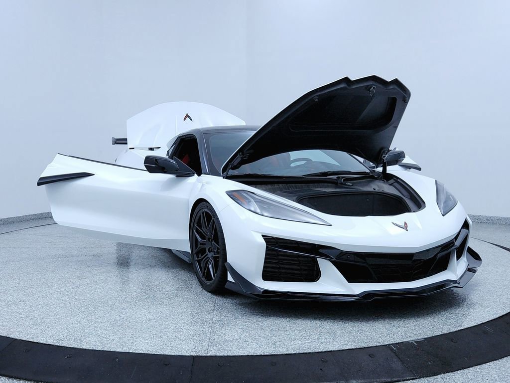 Used 2024 Chevrolet Corvette Z06 image 12