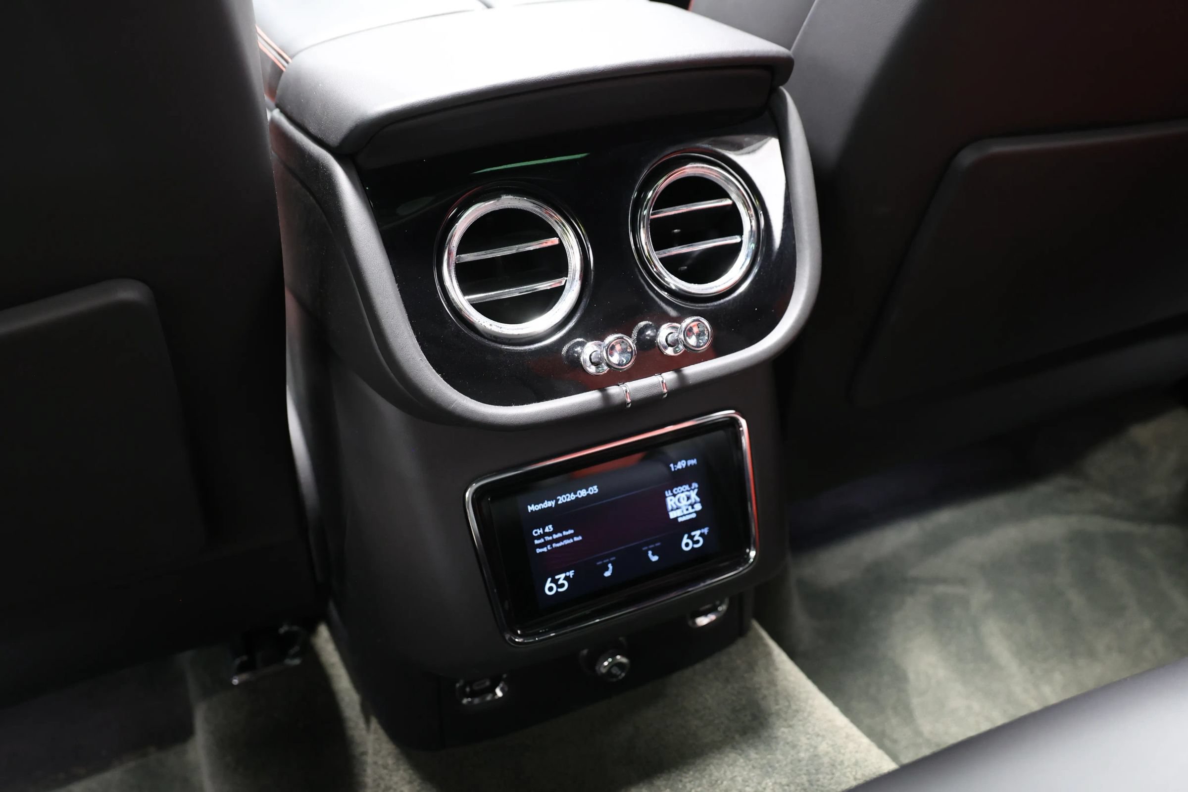 Used 2022 Bentley Bentayga AWD/4WD image 71