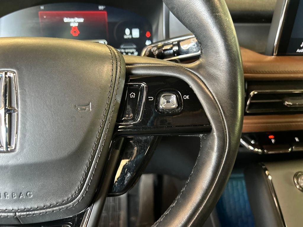 Used 2020 Lincoln Aviator Reserve w/ Equipment Group 202A image 22