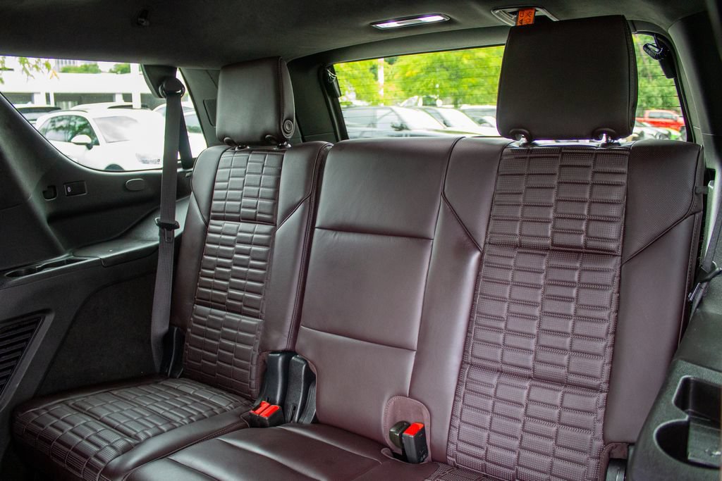 Used 2024 Cadillac Escalade Sport Platinum w/ LPO, ONYX Package AWD/4WD image 24