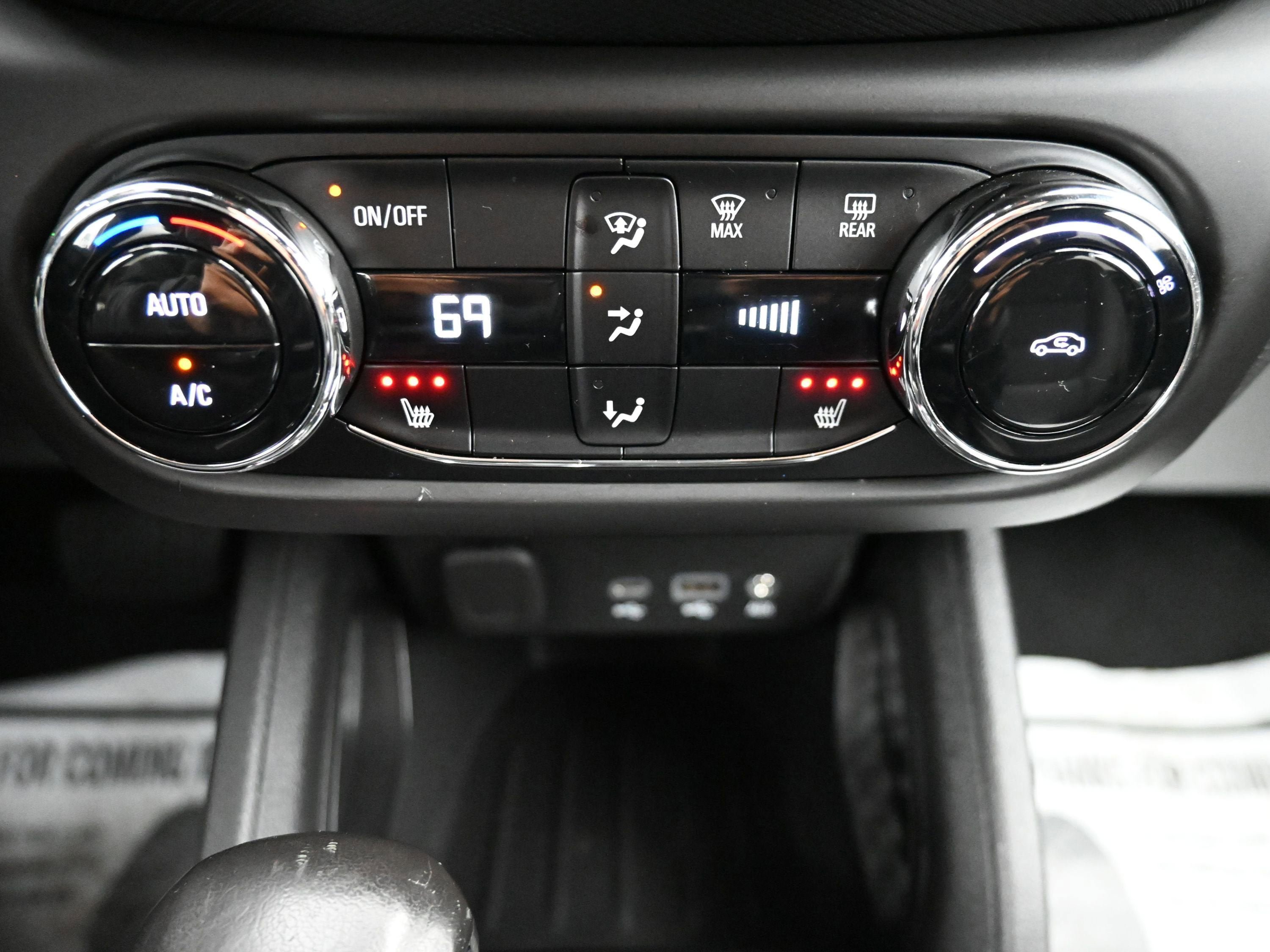 Used 2023 Chevrolet TrailBlazer RS w/ Convenience Package FWD image 16