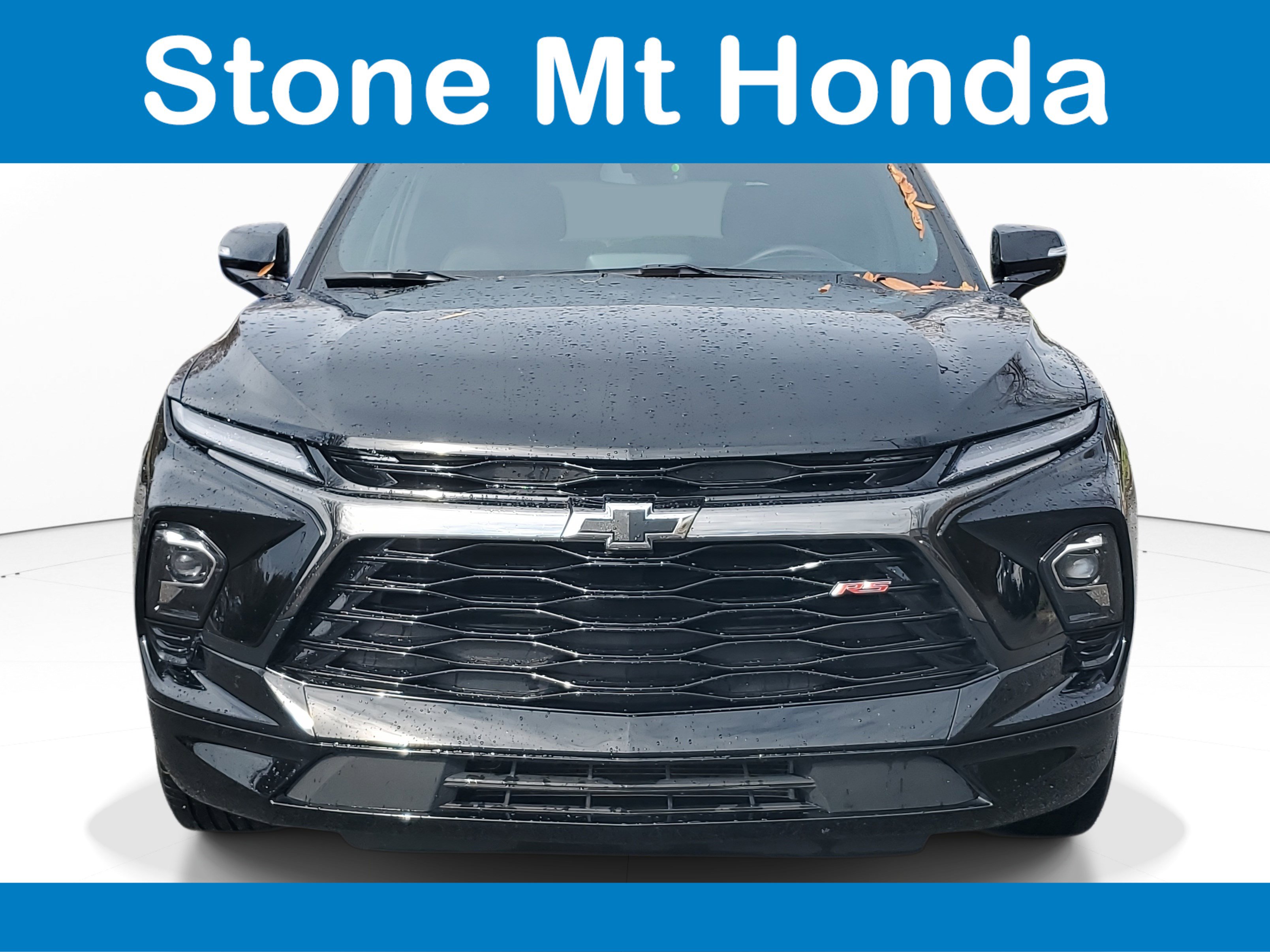 Used 2025 Chevrolet Blazer RS image 2