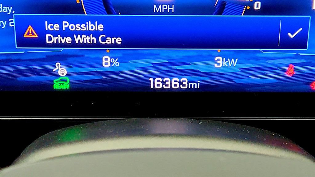 Used 2025 Chevrolet Equinox EV RS image 15