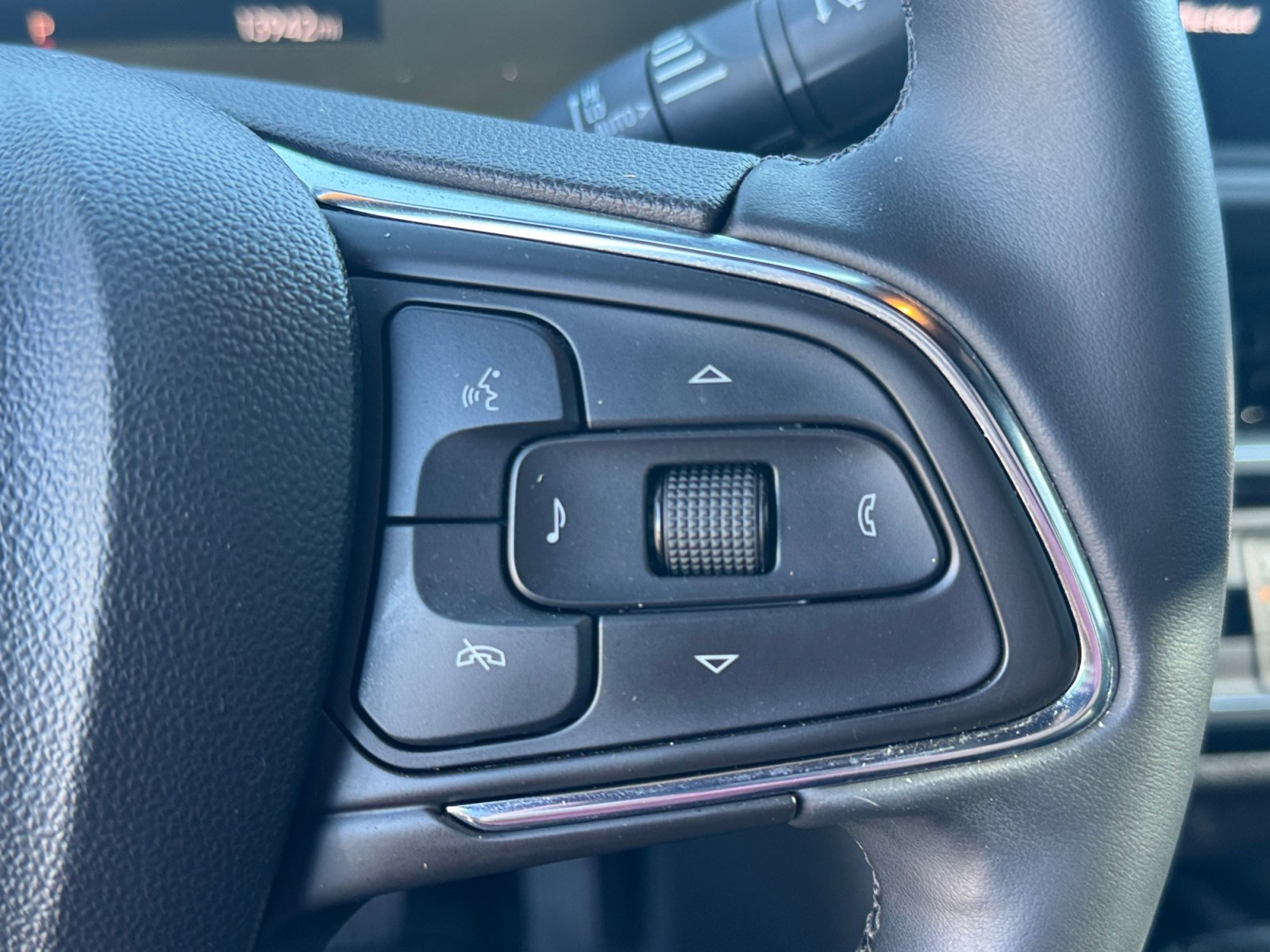 Used 2025 Buick Envista Sport Touring w/ Convenience I Package image 19