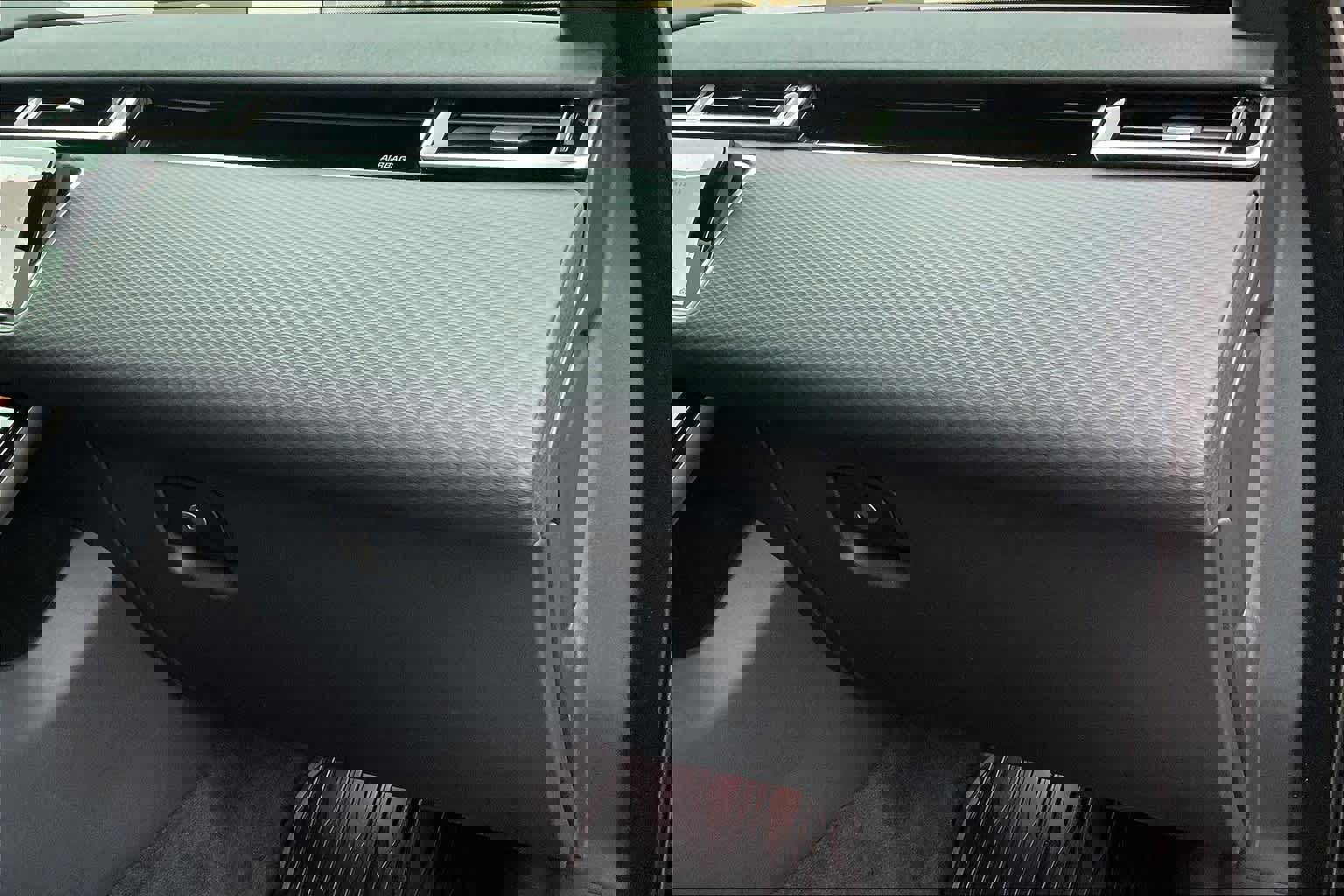 Used 2023 Land Rover Range Rover Velar R-Dynamic S image 20