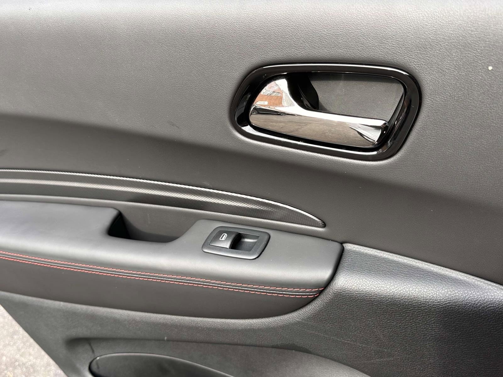 Used 2023 Dodge Durango GT image 25