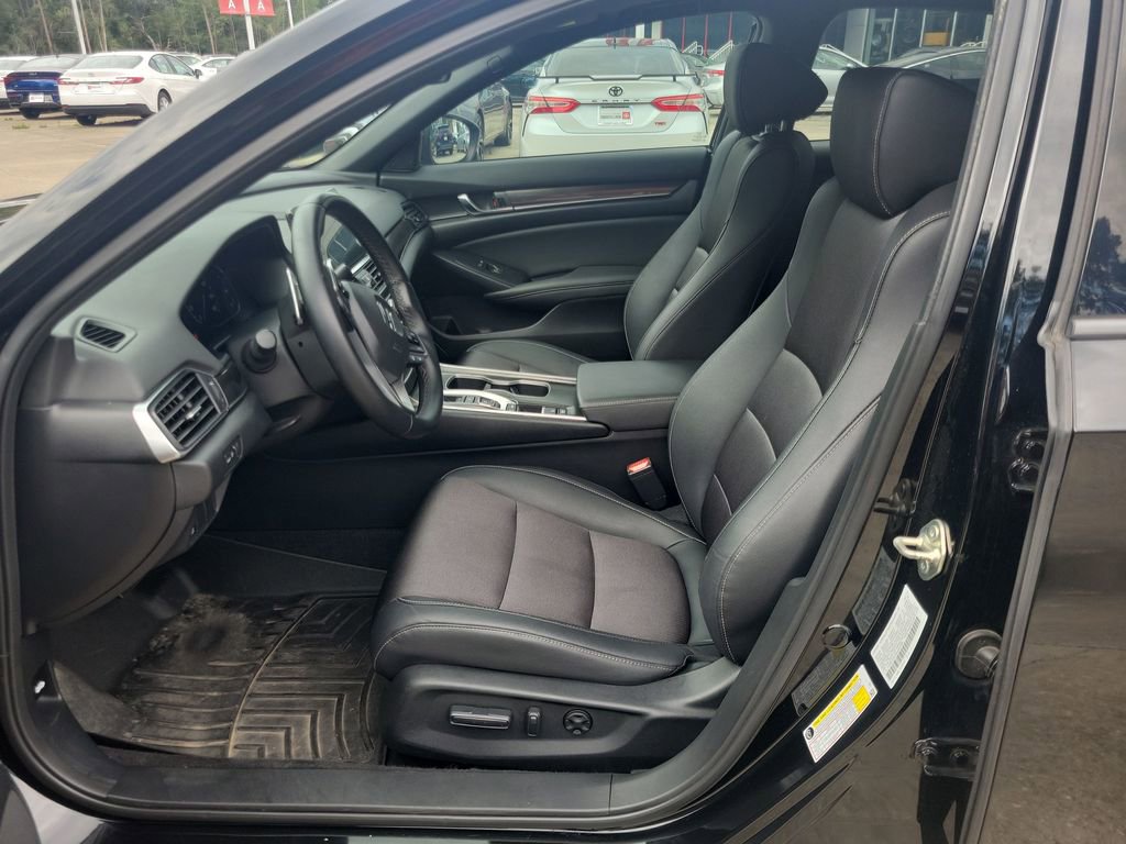 Used 2019 Honda Accord Sport image 16