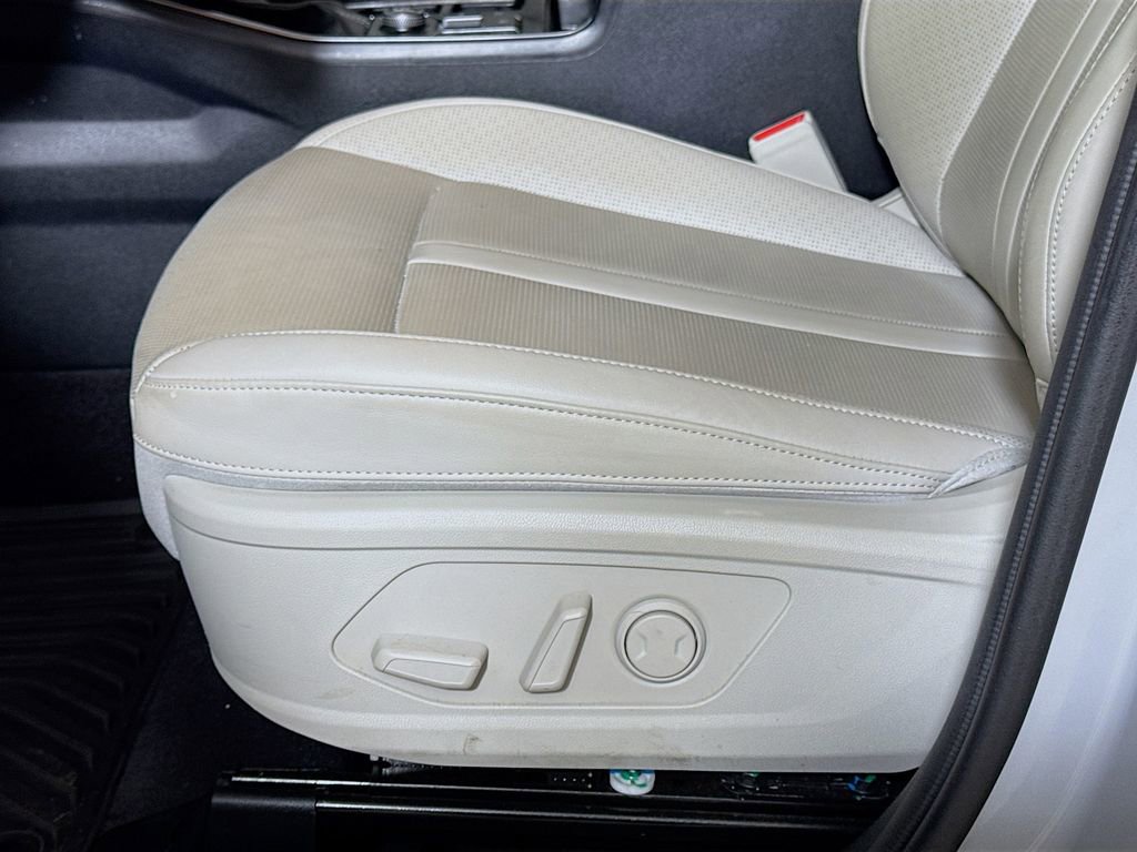 Used 2024 Kia Sorento S FWD image 17