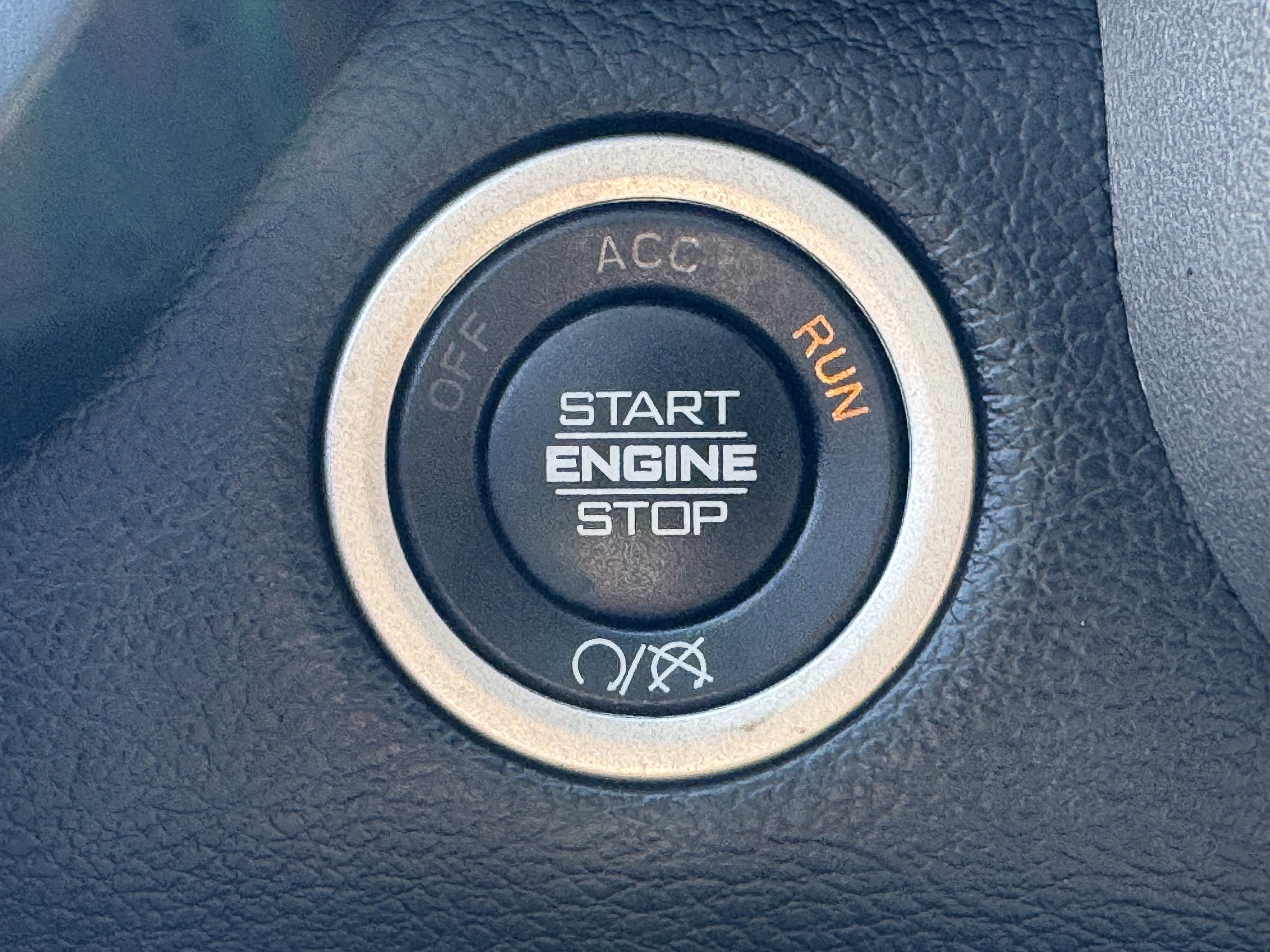 Used 2024 RAM 2500 Laramie AWD/4WD image 22