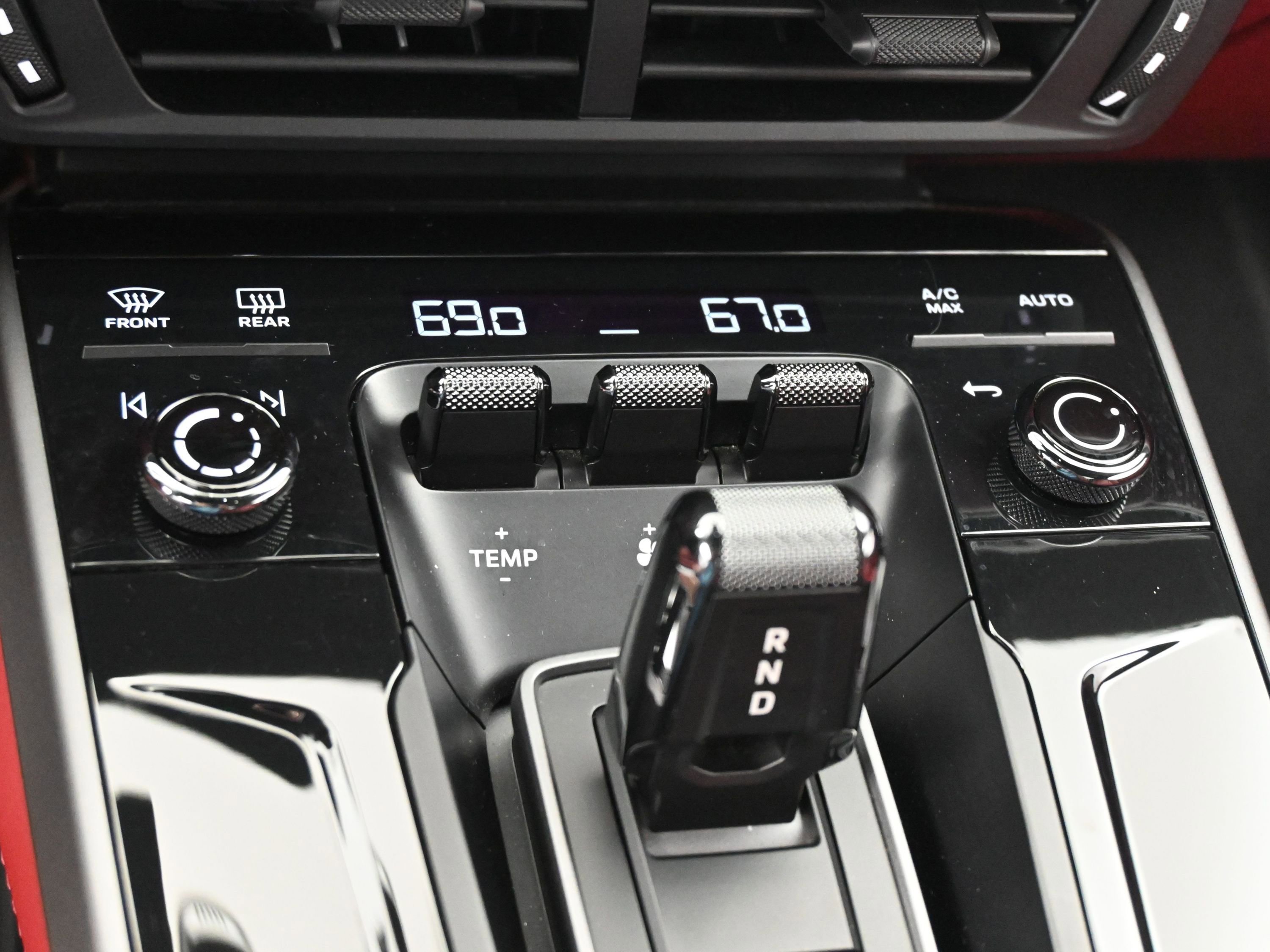 Certified 2025 Porsche 911 Carrera image 15