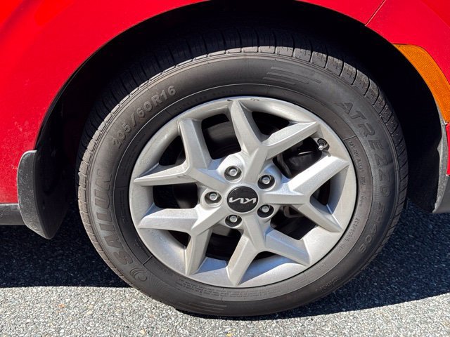 Used 2023 Kia Soul LX w/ LX Technology Package FWD image 23