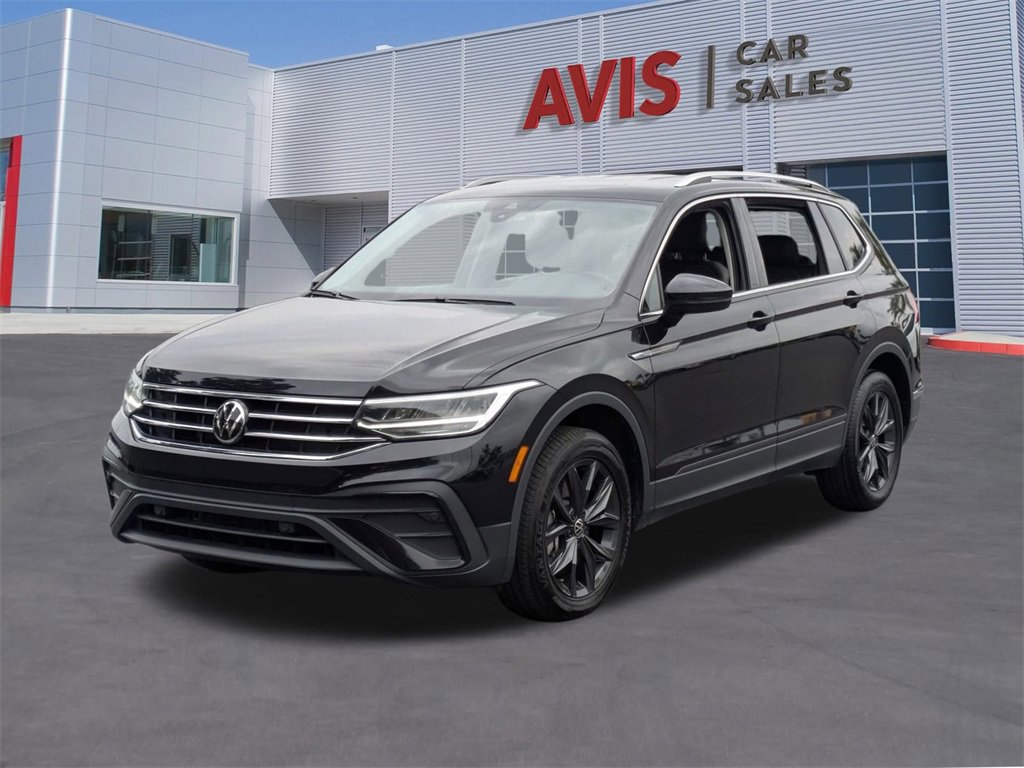 Used 2024 Volkswagen Tiguan SE