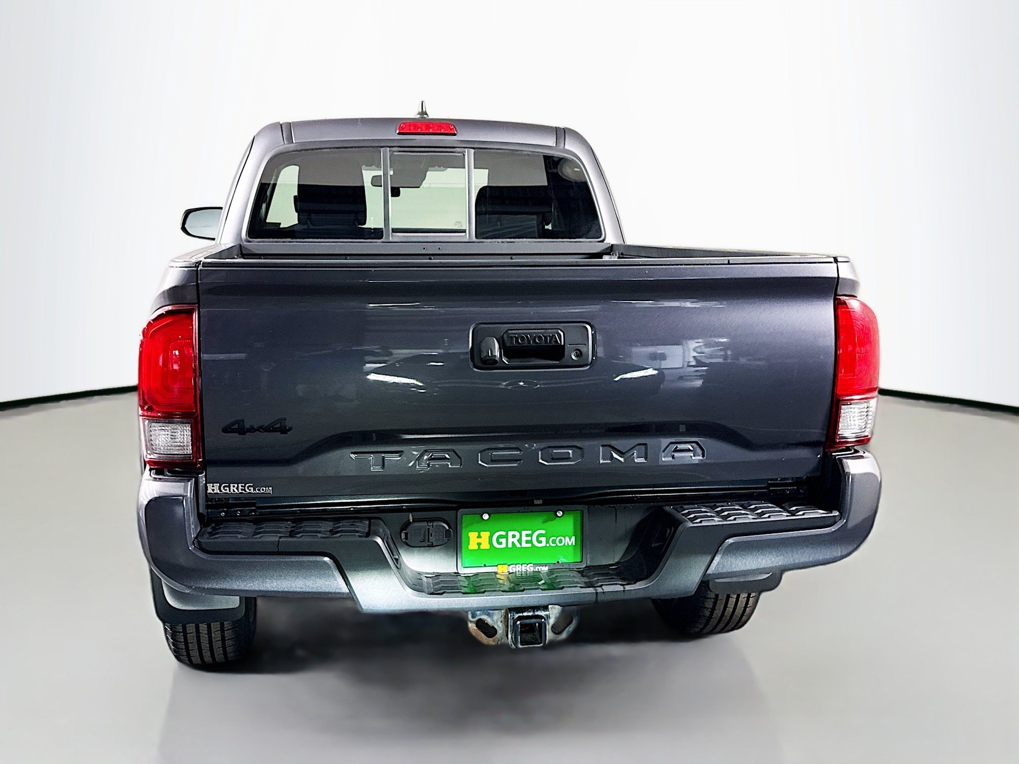 Used 2020 Toyota Tacoma SR w/ SX Package AWD/4WD image 8