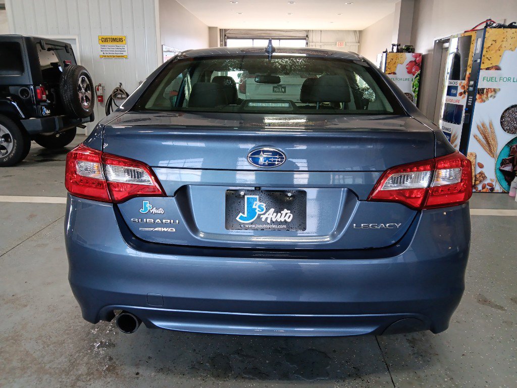 Used 2016 Subaru Legacy 2.5i Limited image 6