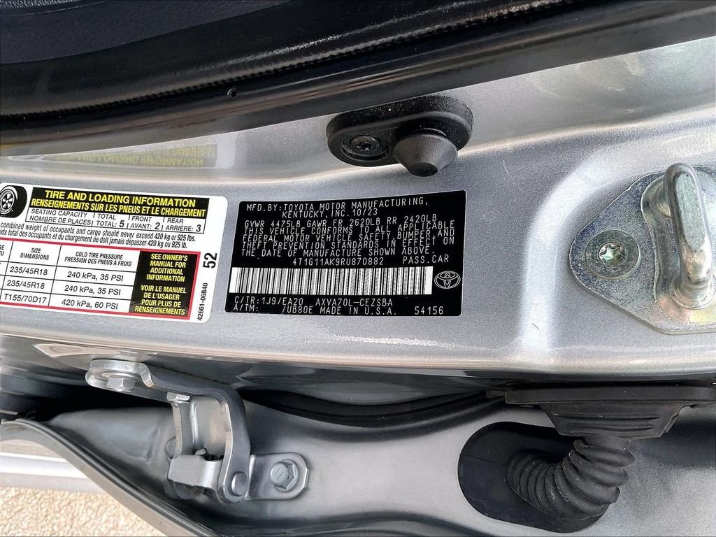 Used 2024 Toyota Camry SE FWD image 31