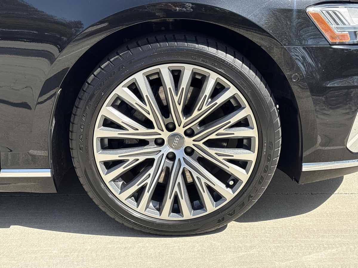 Used 2019 Audi A8 L 3.0T w/ Executive Package AWD/4WD image 9