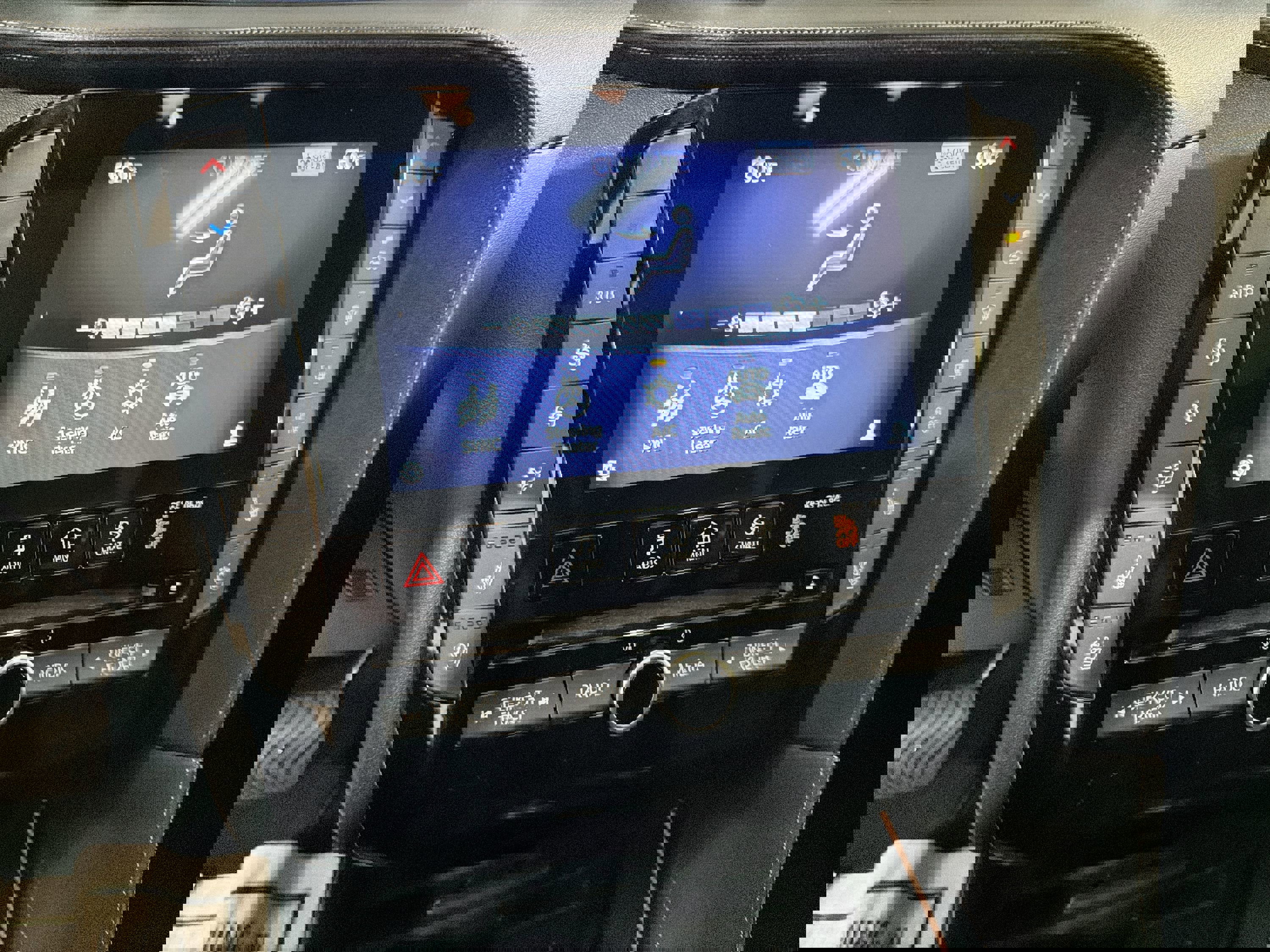 Used 2019 INFINITI QX50 Essential w/ Sensory Package FWD image 20