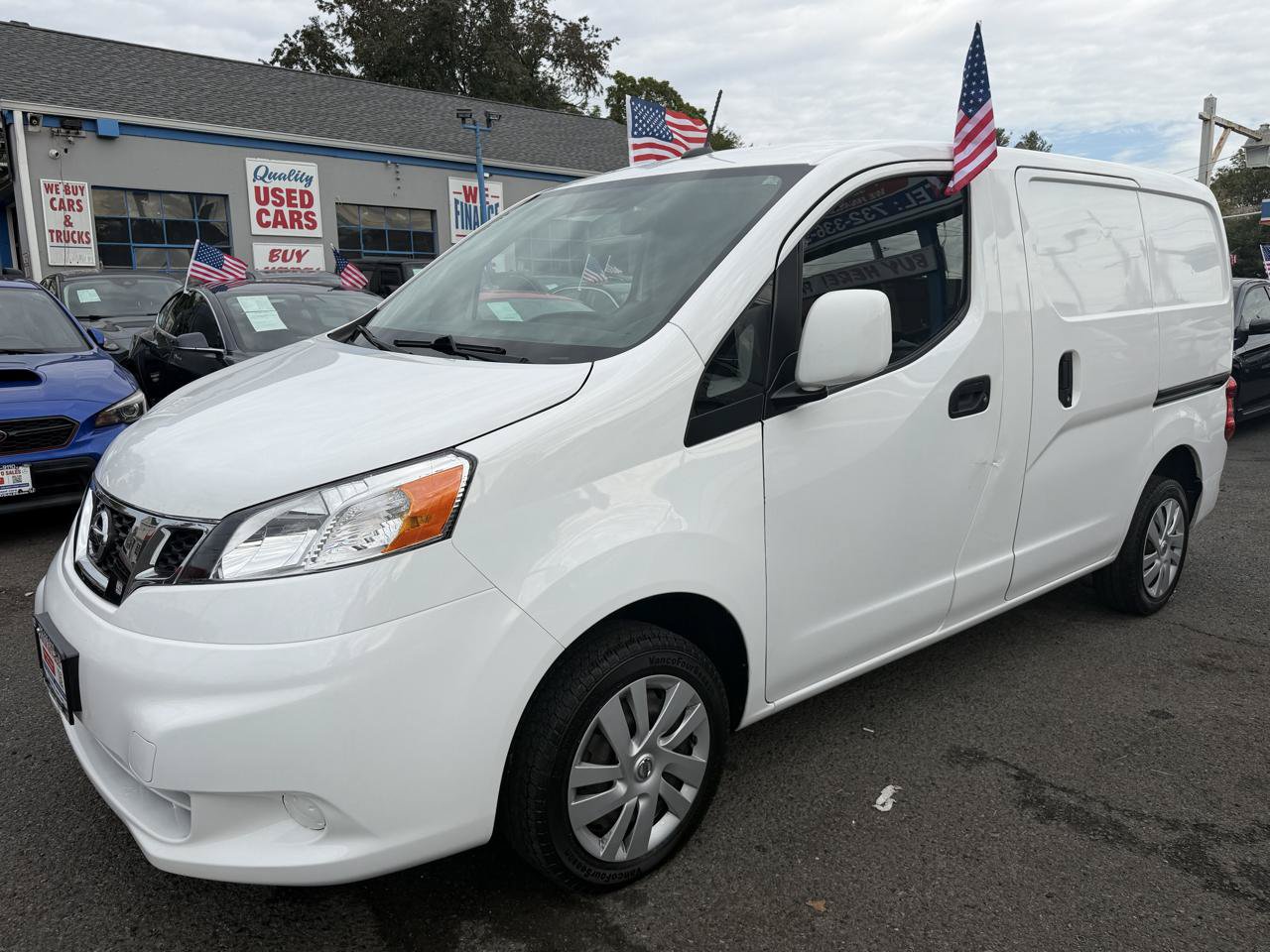 Used 2020 Nissan NV200 SV w/ Sliding Glass Door Package FWD image 5