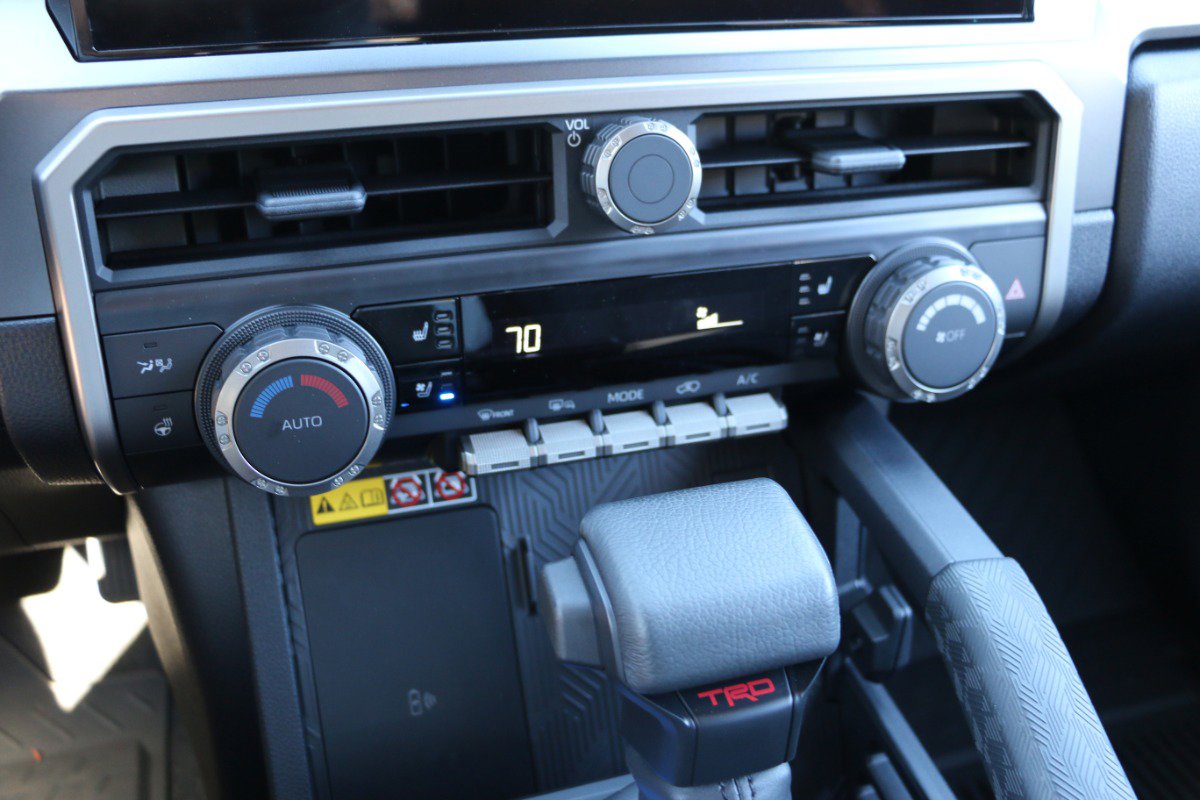 Used 2025 Toyota 4Runner TRD Off-Road image 24