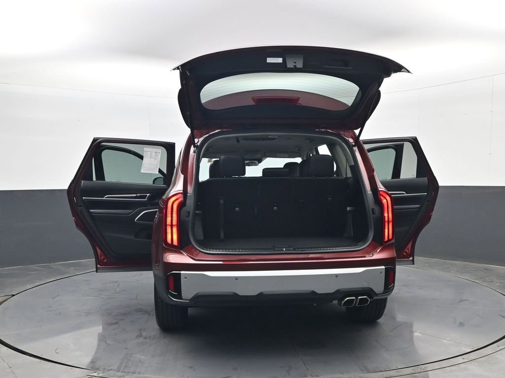 Used 2023 Kia Telluride S image 33