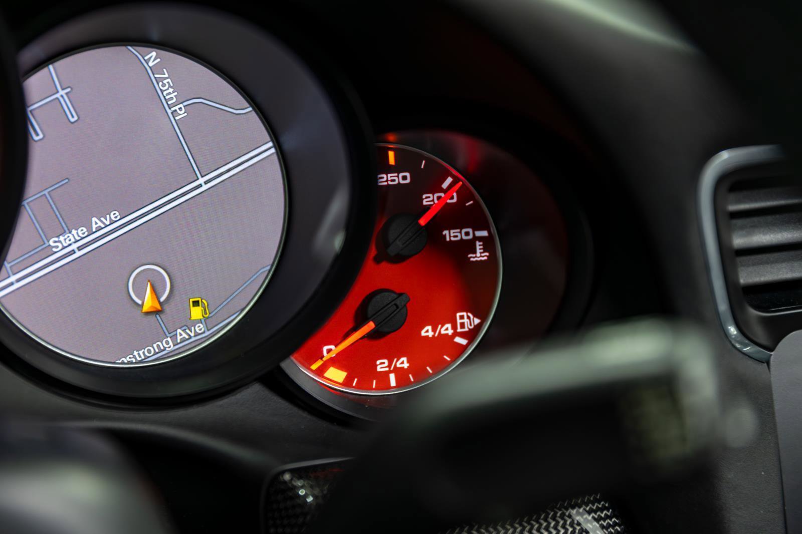 Used 2016 Porsche 911 Turbo image 97