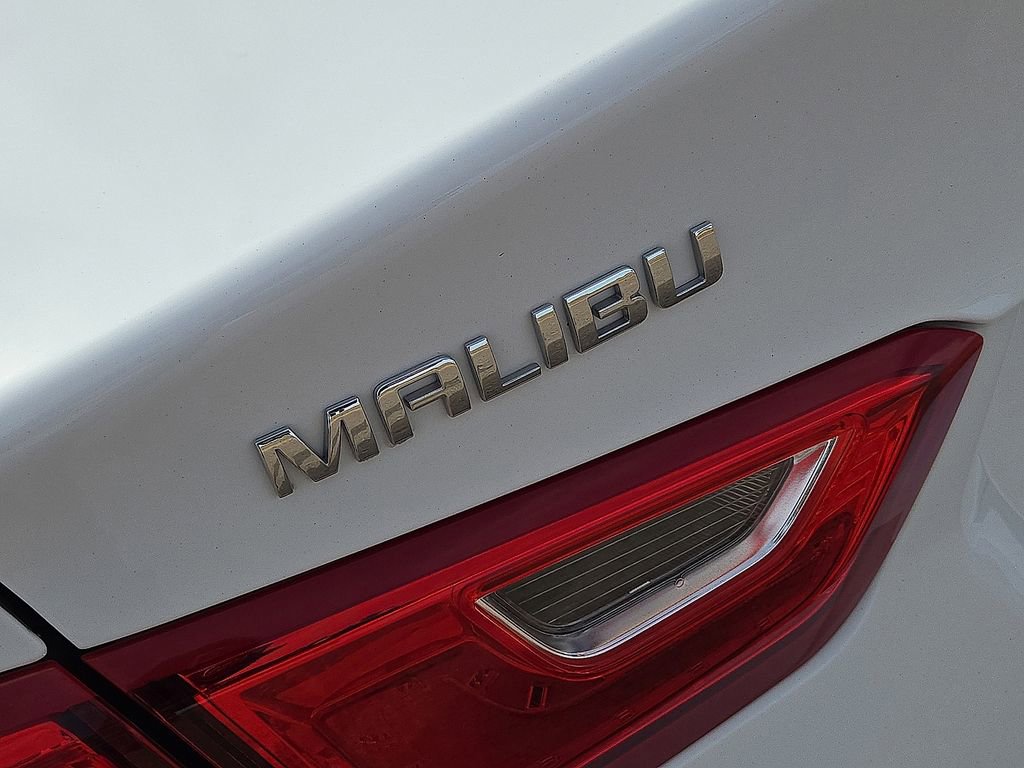Used 2020 Chevrolet Malibu LS w/ Driver Confidence Package II image 12
