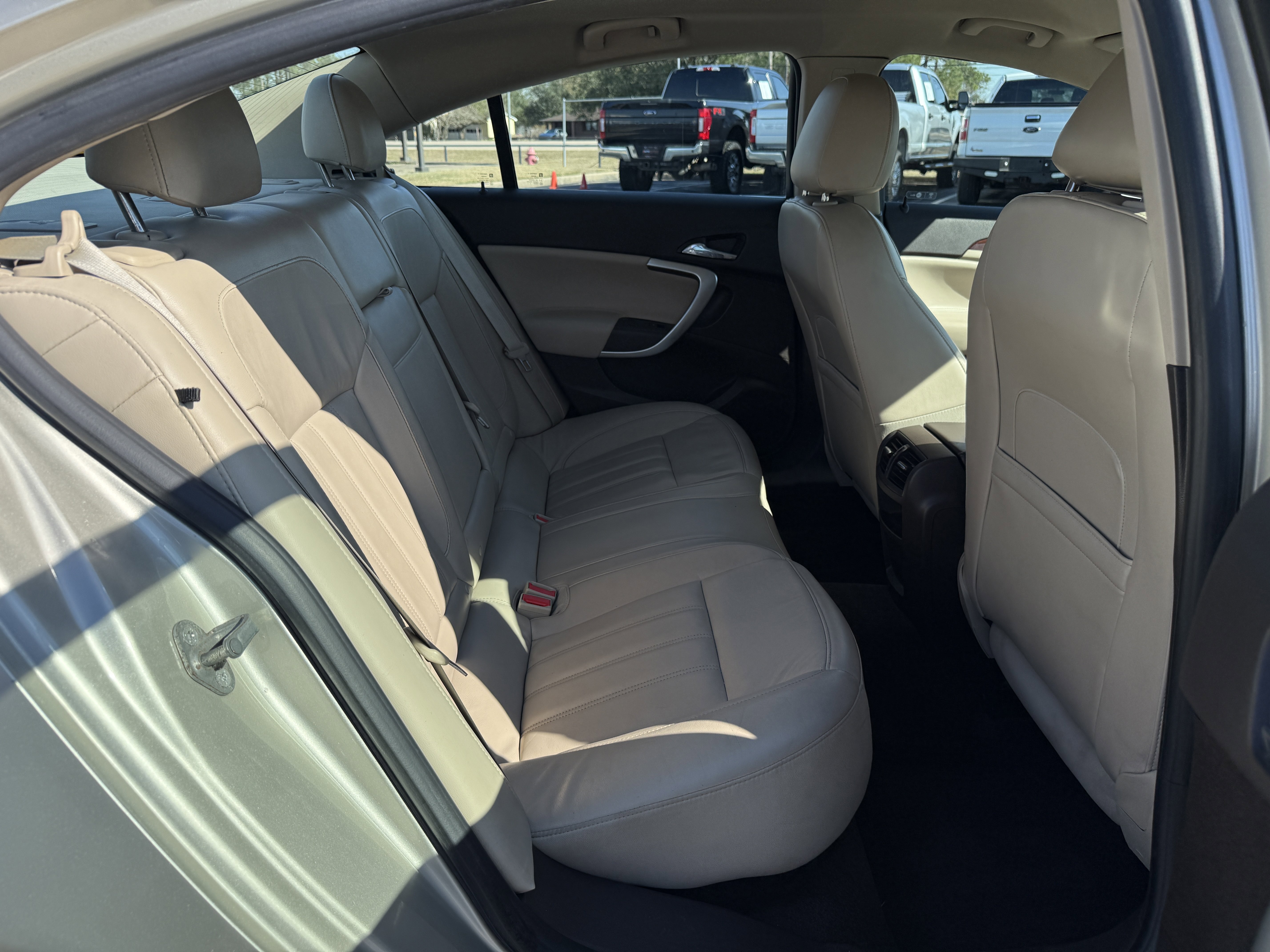 Used 2016 Buick Regal FWD image 29