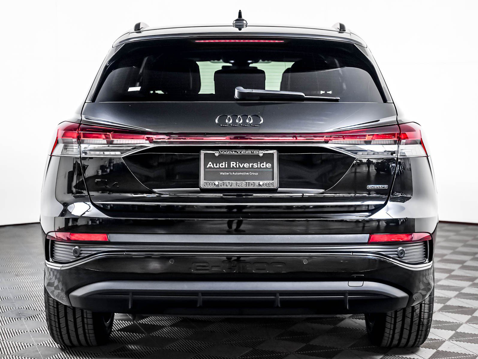 Certified 2023 Audi Q4 e-tron Premium Plus AWD/4WD image 7