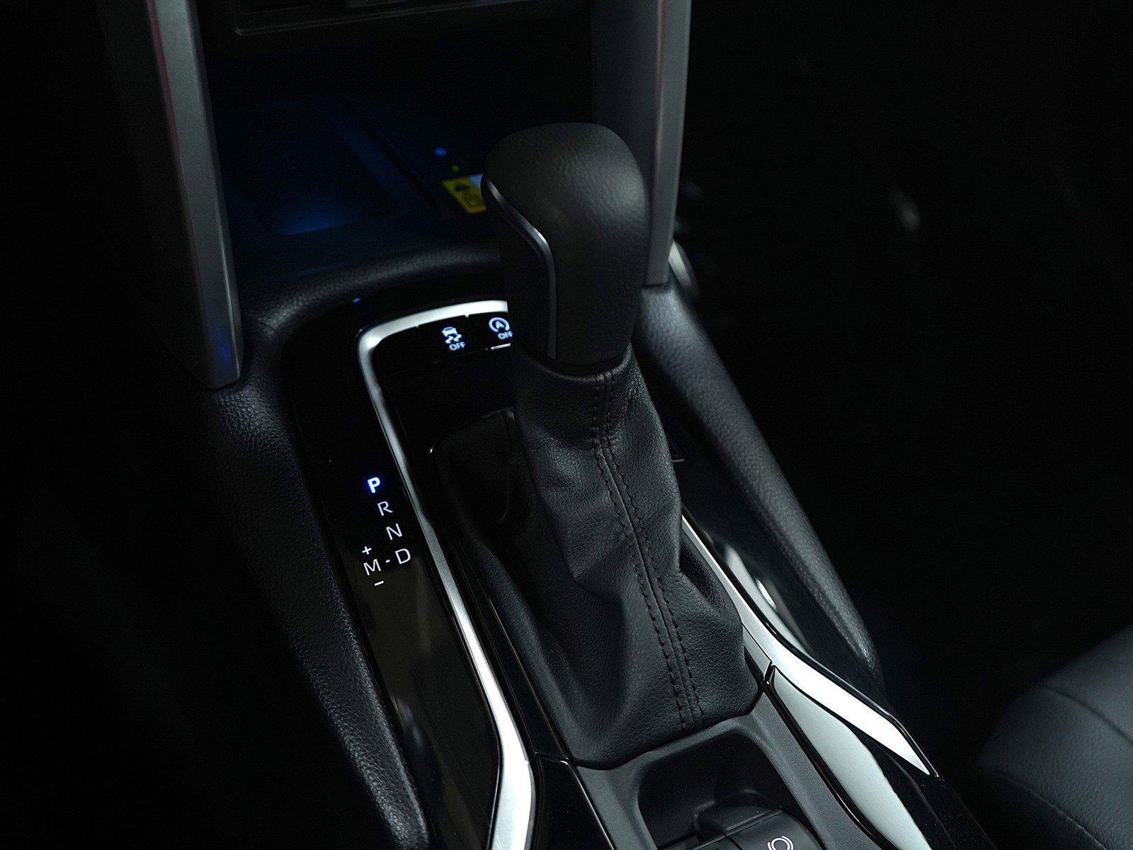 Used 2022 Toyota Corolla Cross XLE image 24