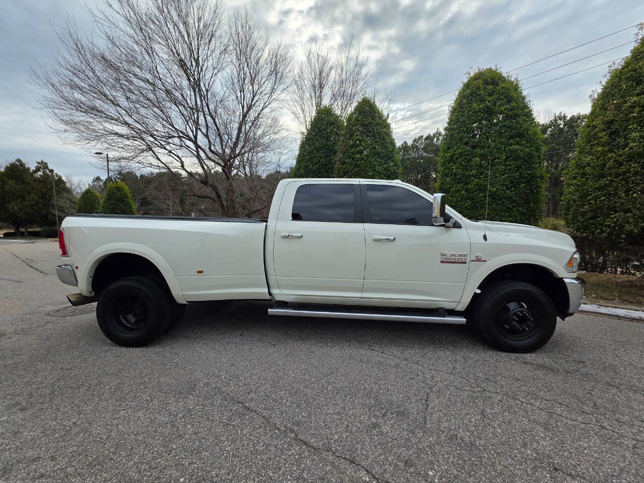 Used 2018 RAM 3500 Laramie image 7